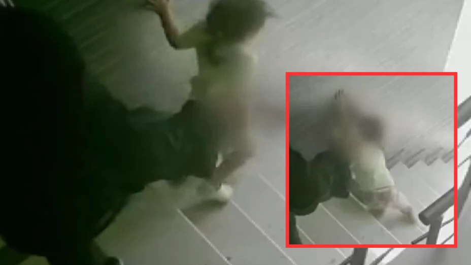 Niña atropellada por su padre