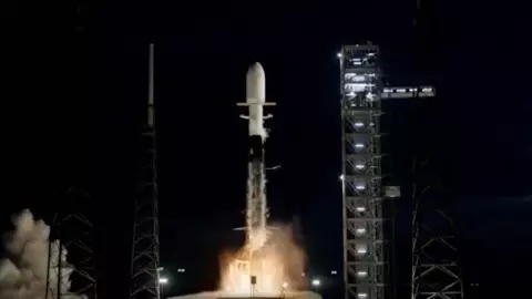 ¿Qué es la Misión Colmena de la UNAM? Despegó el cohete rumbo a la Luna