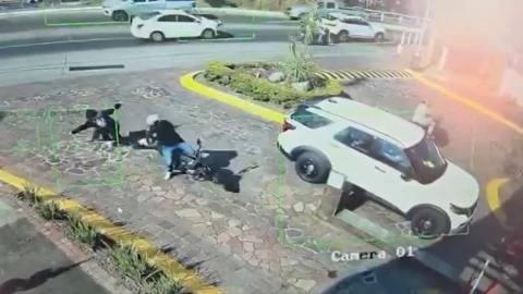 escoltas-frustran-asalto-en-uruapan-michoacan-y-balean-a-dos-presuntos-criminales