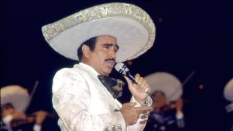 El académico nos cantará un tema icónico de Vicente Fernández titulado “El rey”.