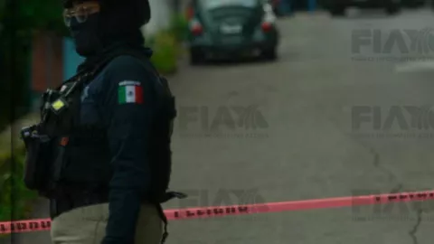 Hombre es asesinado en el interior de un domicilio ubicado en la calle Chilpancingo