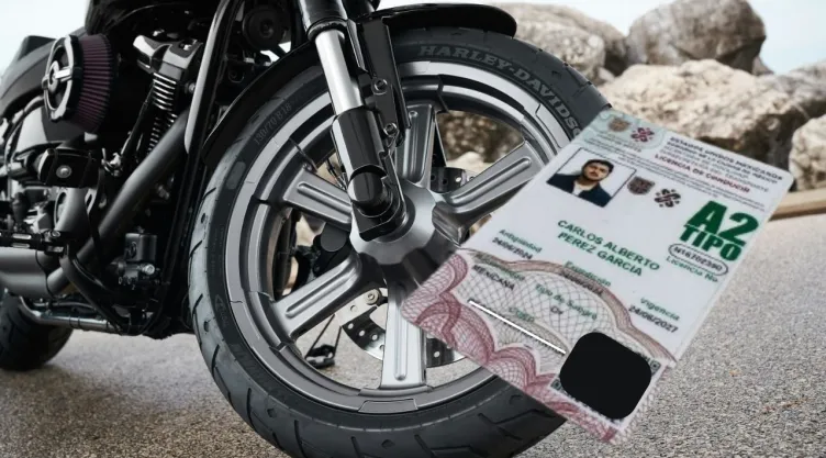 Licencia de conducir para moto en CDMX: Requisitos, cómo es el examen y precios