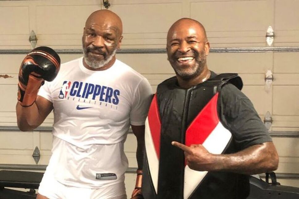 Mike Tyson podría regresar al boxeo; ya presume un gran físico.