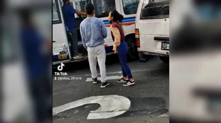 microbuseros se pelean en Perú