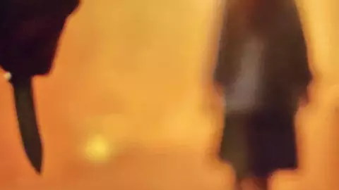 Estudiante asesina a su expareja en clase