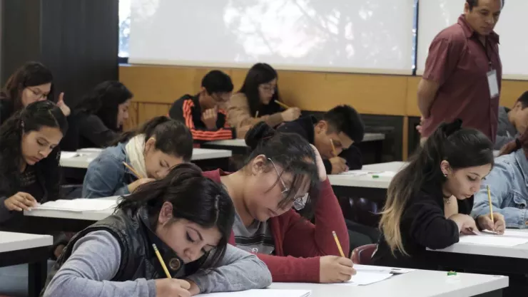 Poli exmane de admisión