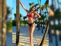 La reina de belleza no dudó en presumir su trabajado cuerpo con un par de bikinis que hicieron resaltar aún más su figura. ¡Luce bellísima!