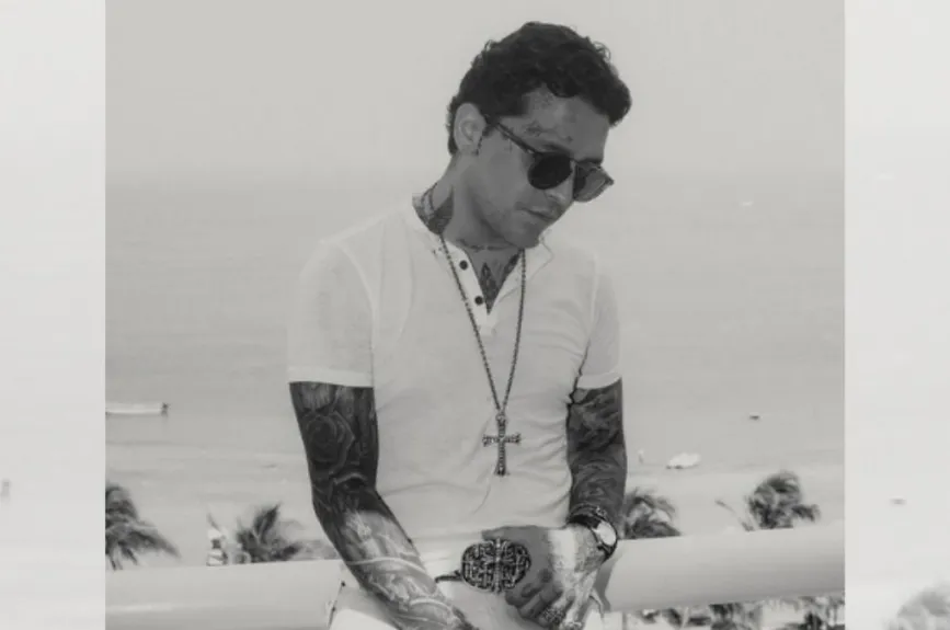 Christian Nodal (10).jpg
