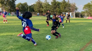 Intenso encuentro entre el Colegio Americano Azul vs Centro Escolar Niños Héroes de Chapultec (CENHCH)