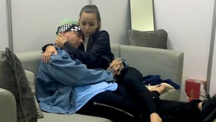 J Balvin y Melanie Pavola
