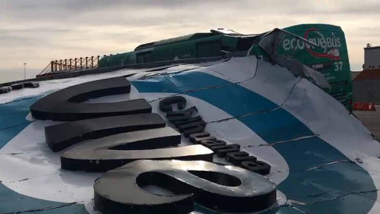 ESPECTACULAR CIUDAD JUAREZ CHIHUAHUA CAE CAMION PASAJEROS