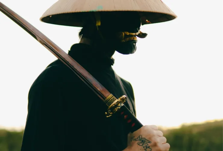 4 proverbios samurai para mantenerte de pie cuando sientas que todo se derrumba