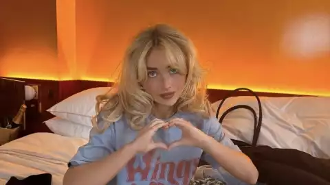 Sabrina Carpenter.jpeg