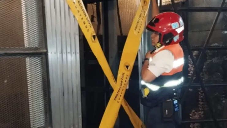 Accidente en elevador de la Condesa moviliza a bomberos y paramédicos en CDMX