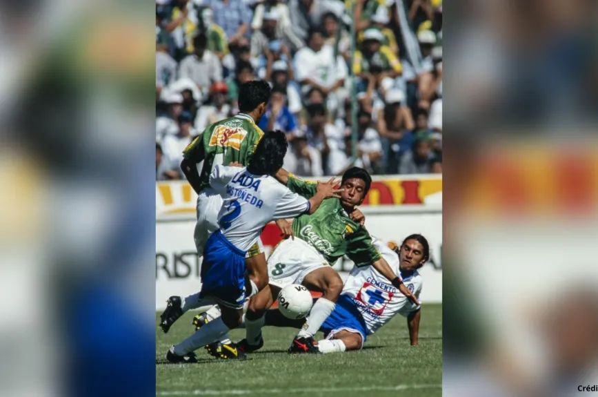 7 cruz azul campeón 1997 final león.jpg