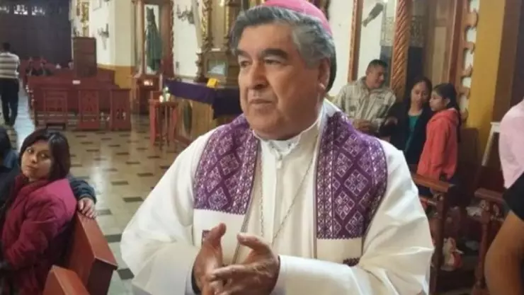 Obispo emérito de Chiapas resulta herido durante un fuego cruzado