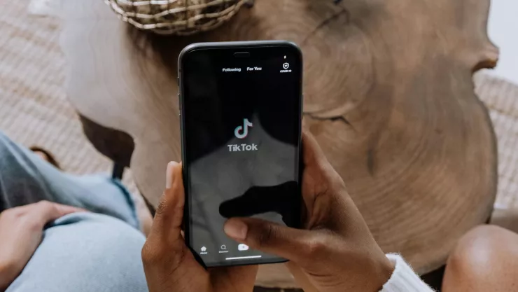 ¿Cómo utilizar TikTok sin conectarte al Wi-Fi o datos de internet?