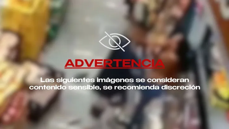 ¡IMÁGENES FUERTES! Mujer muere tras ser apuñalada por su expareja dentro de un supermercado