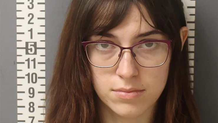 Riley June Williams capitolio.jpg