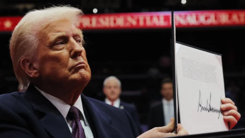 Donald Trump firmó las primeras 9 órdenes ejecutivas de su mandato