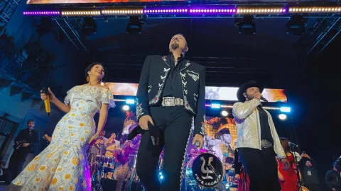 Pepe, Leonardo y Ángela Aguilar