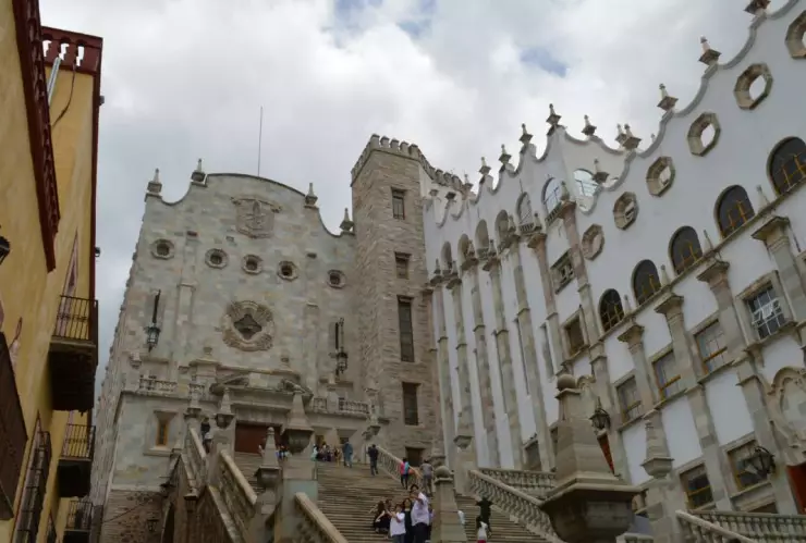 Edificio central de la Universidad de Guanajuato