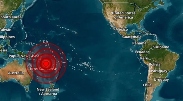 Vanuatu es un país insular ubicado en Oceanía, en el océano Pacífico Sur. El archipiélago se encuentra aproximadamente a 1,750 km al este de Australia.