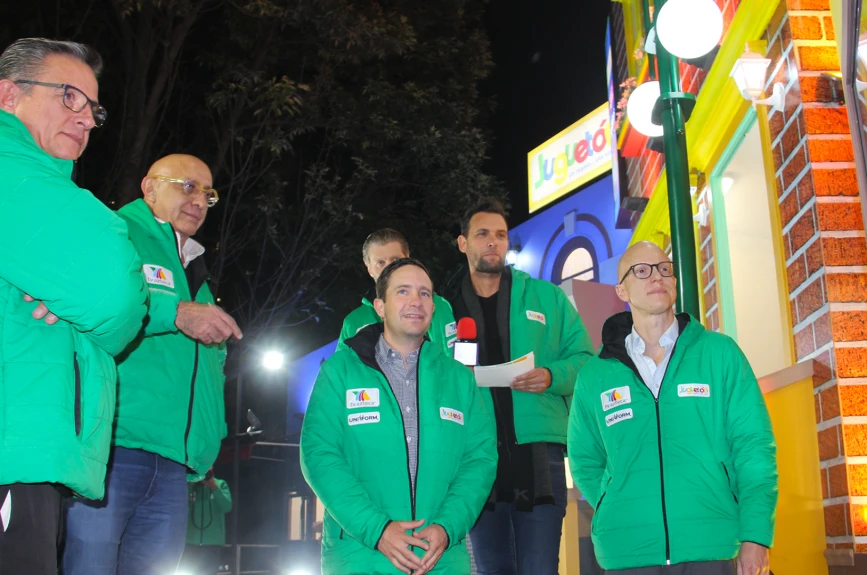 ¡Gran inauguración del Contenedor Juguetón!