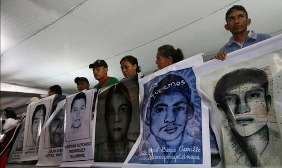 El encuentro inició alrededor de las 16:30 horas en el hangar del aeropuerto de Chilpancingo