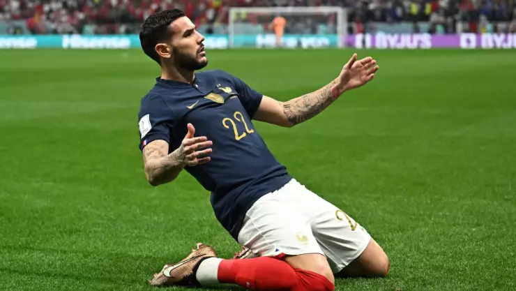 Theo Hernández festeja su gol ante Marruecos