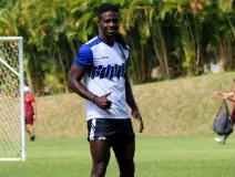 Vivió en las calles de Tailandia, lo engañó su representante y ahora será capitán de su selección en la Copa Mundial de la FIFA 2026™