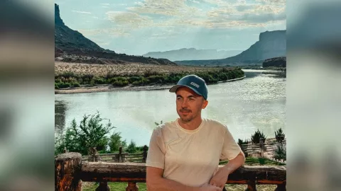 Frankie Muniz y otras estrellas que entraron al mundo de las carreras de autos