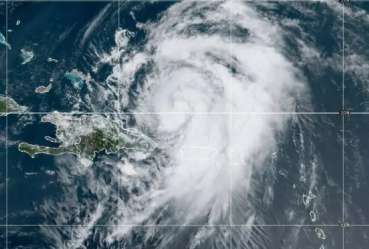 ÚLTIMA HORA_ Ernesto se convierte en HURACÁN categoría 1 en aguas del Caribe ¿Amenaza a Yucatán?