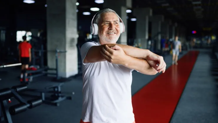 Entrenar la potencia es fundamental para los adultos mayores de 60 años