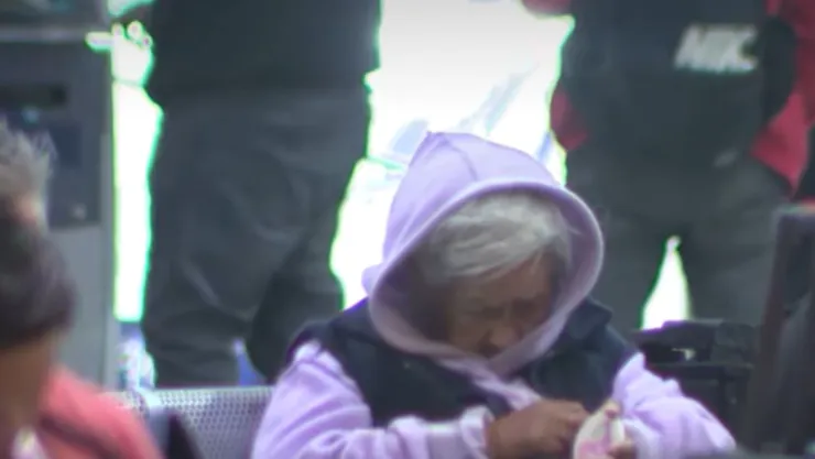 Abuelita muere en terminal autobuses
