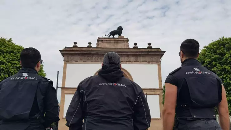 Equipo de Extranormal en León.-