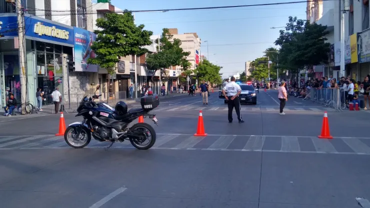 Cerrarán la avenida Álvaro Obregón por el desfile del 20 de noviembre en Culiacán. .jpg