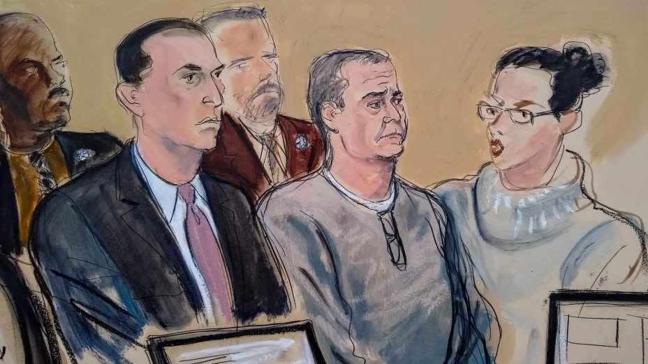 El exsecretario de Seguridad Pública de Mëxico, Genaro García Luna (centro) en juicio