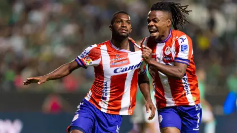 Gol de Vitinho con el Atlético de San Luis ante León