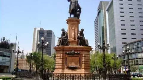 La jefa de Gobierno de la CDMX informó que la estatua de Cristóbal Colón en Paseo de la Reforma será removida y en su lugar será colocada una de una mujer indígena.