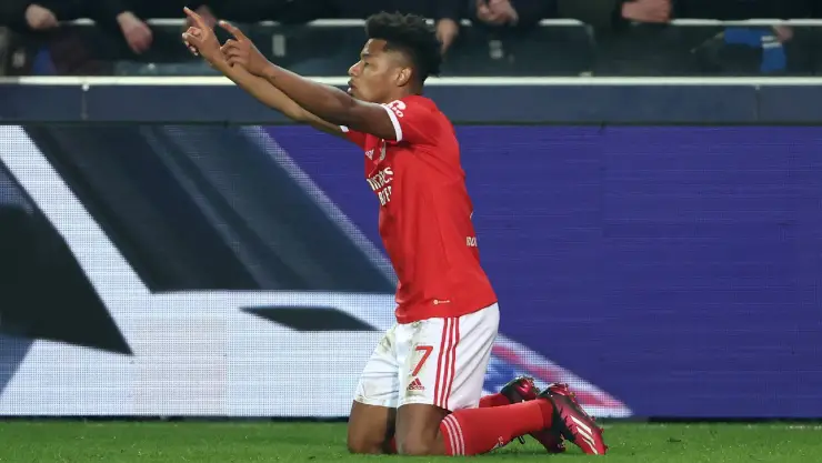 David Neres le da la victoria al Benfica sobre Brujas