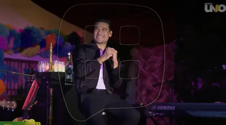 Carlos Rivera celebró en grande sus 20 años de carrera en Huamantla
