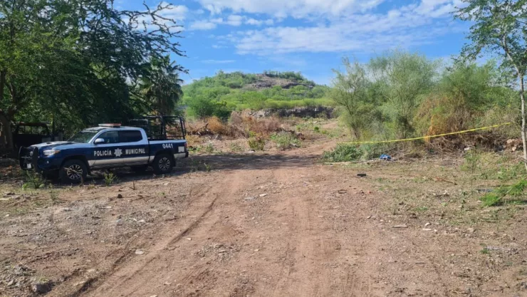 Cuerpo semienterrado en San Benito, Culiacán