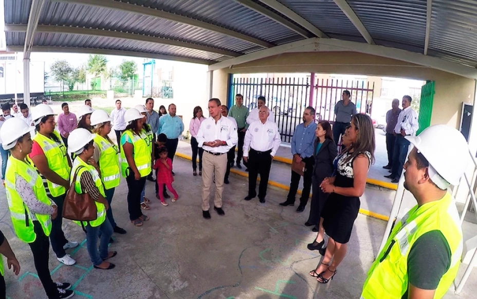 Escuelas reconstrucción