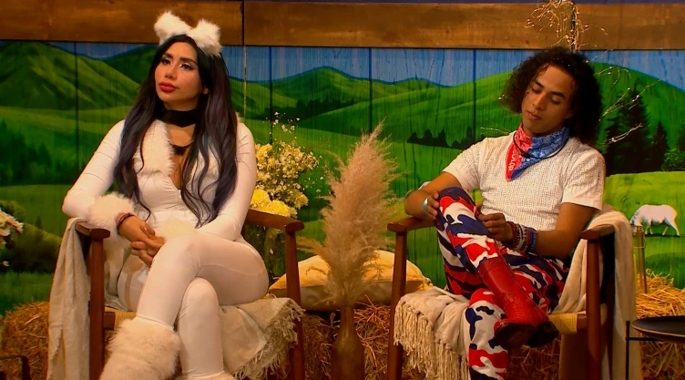 Bebeshita y Kevyn Bicolor Contreras son SOMETIDOS a una Terapia de Parejas en La Granja VIP Yo no le coqueteó a Kevyn.jpg