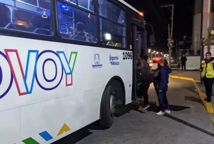 Juego mecánico deja de cabeza por más de 20 minutos a varias personas en Portland