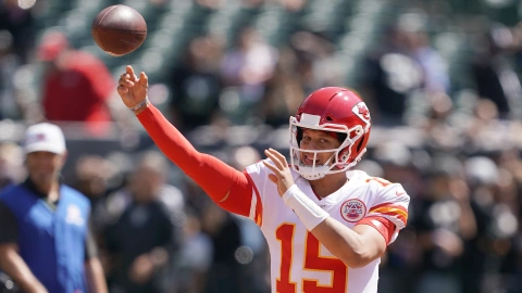 Kansas City Chiefs v Oakland Raiders