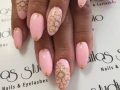 19 ideas de uñas rosas con brillos cortas y largas