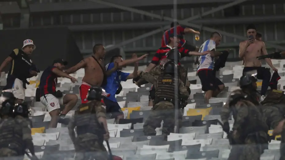 Copa Libertadores San Lorenzo Atletico Mineiro Policias 2024