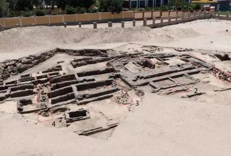 La fábrica de cerveza más antigua del mundo fue descubierta en el yacimiento de Abydos, en el norte de Egipto.